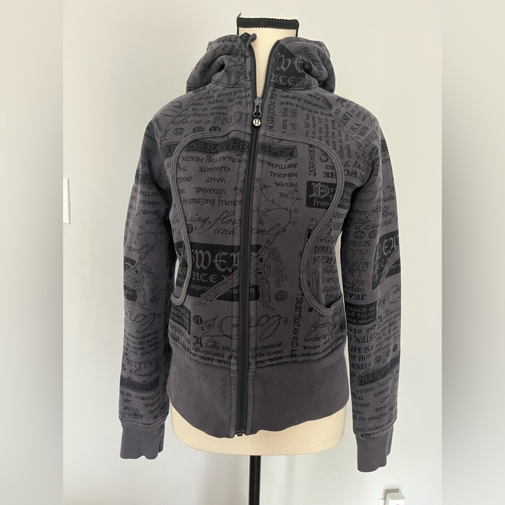 lululemon athletica Scuba hoodie with vintage Print- EUC